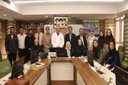 نشست مدیران مجموعه داروخانه‌های ۱۳ آبان با خیرین 