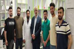 بازدید سرپرست مجموعه داروخانه های 13 آبان از داروخانه‌های بیمارستان های شریعتی، امام خمینی (ره) و مرکز طبی کودکان در شرایط بحران